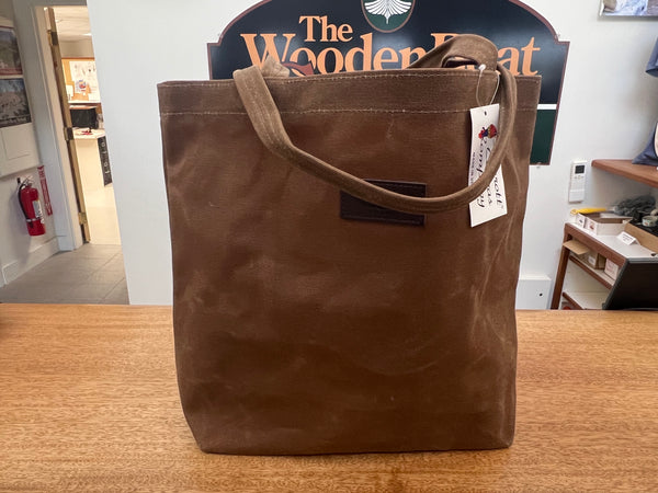 chesapeake tote in rust