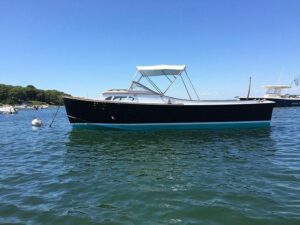 25' Eldredge-McInnis Bassboat